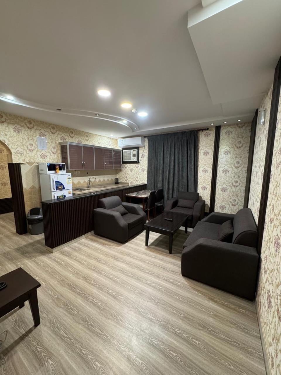 Oroub El Forssan Aparthotel Buraidah Exterior photo