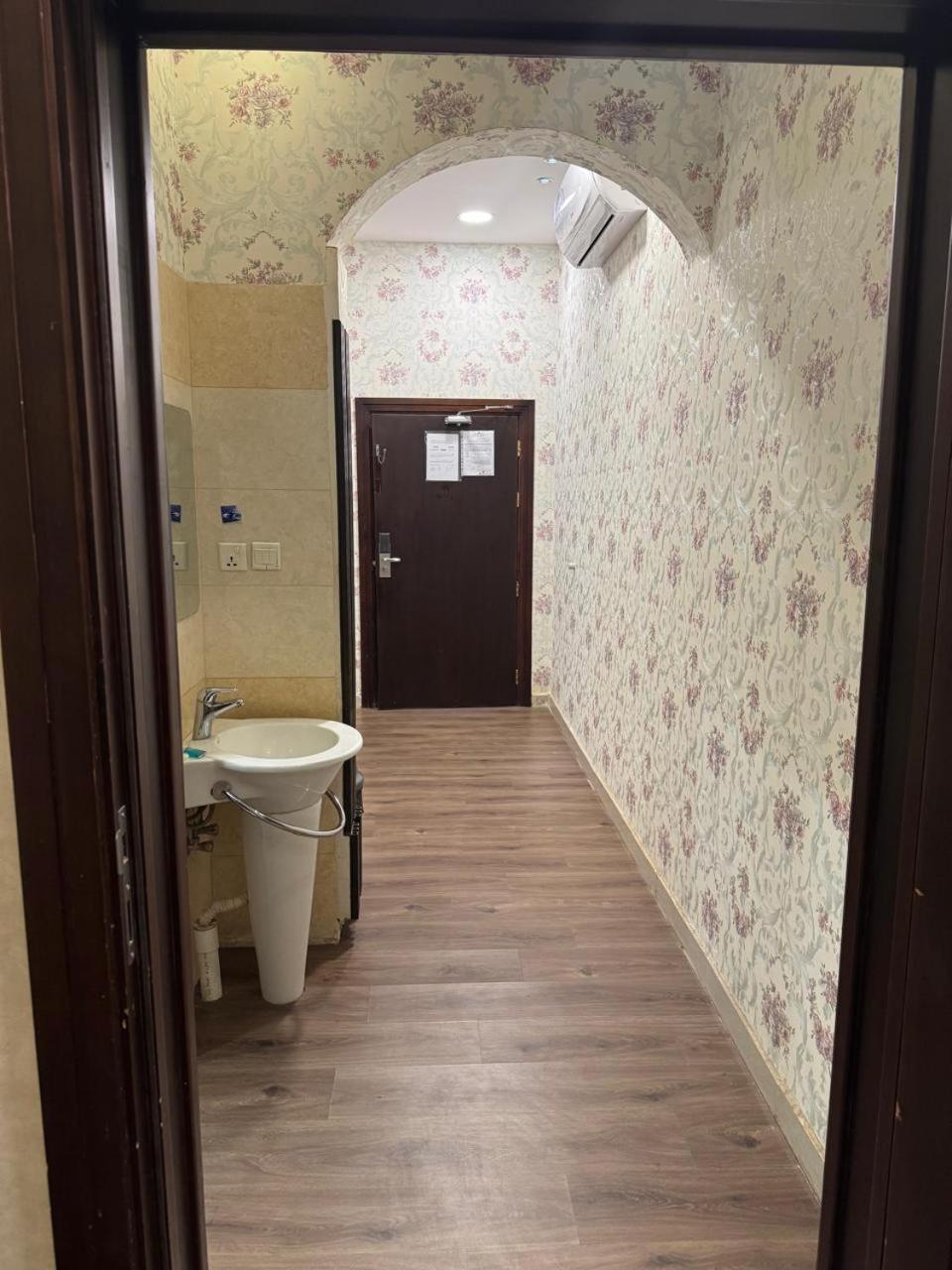 Oroub El Forssan Aparthotel Buraidah Exterior photo